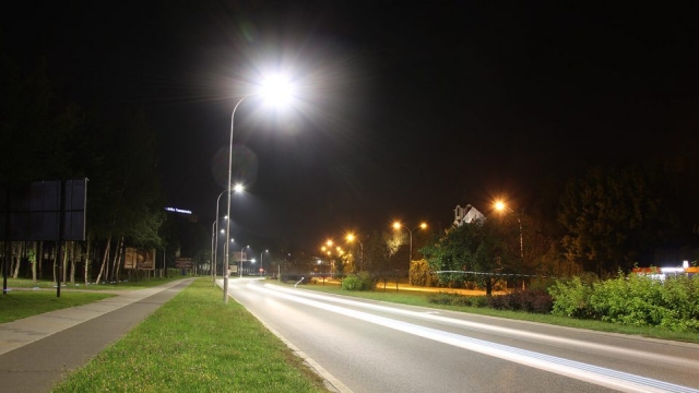 Ulice Rzeszowa - Oświetlenie Lampa PIKE J DOB